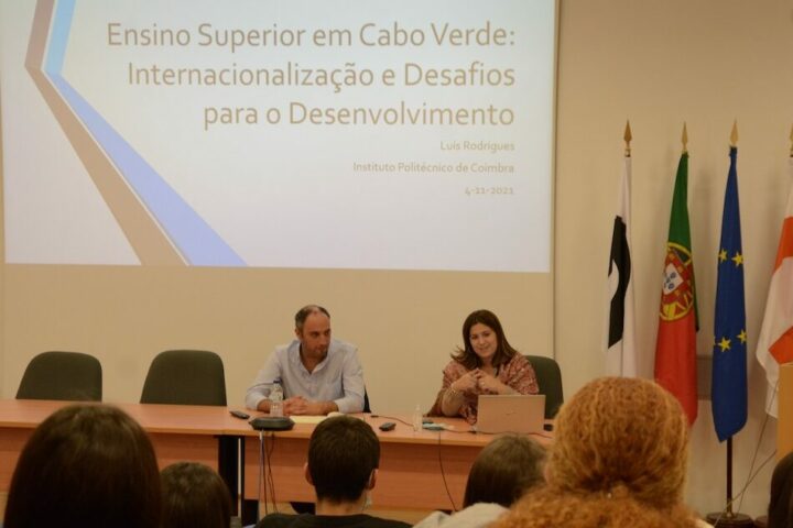 Ensino Superior em Cabo Verde: Internacionalização e Desafios para o Desenvolvimento