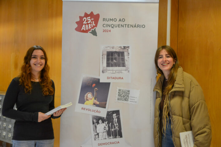 50 Anos do 25 de Abril – Nos bastidores do processo criativo: Estudantes da ESEC criam logomarca e Exposição