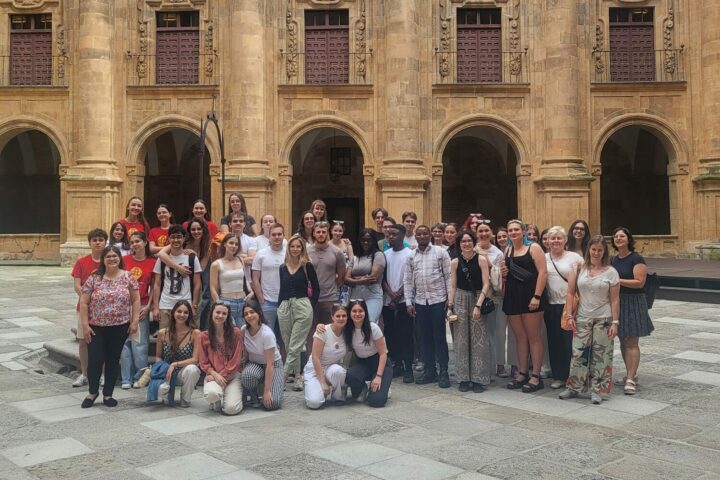 Blended Intensive Programme: Alunas de Comunicação Organizacional criam estratégias de marketing para PME de Salamanca